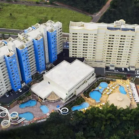 Otimo Ape 2 Quartos Com Piscina 24Hs Em Caldas Novas Exterior photo